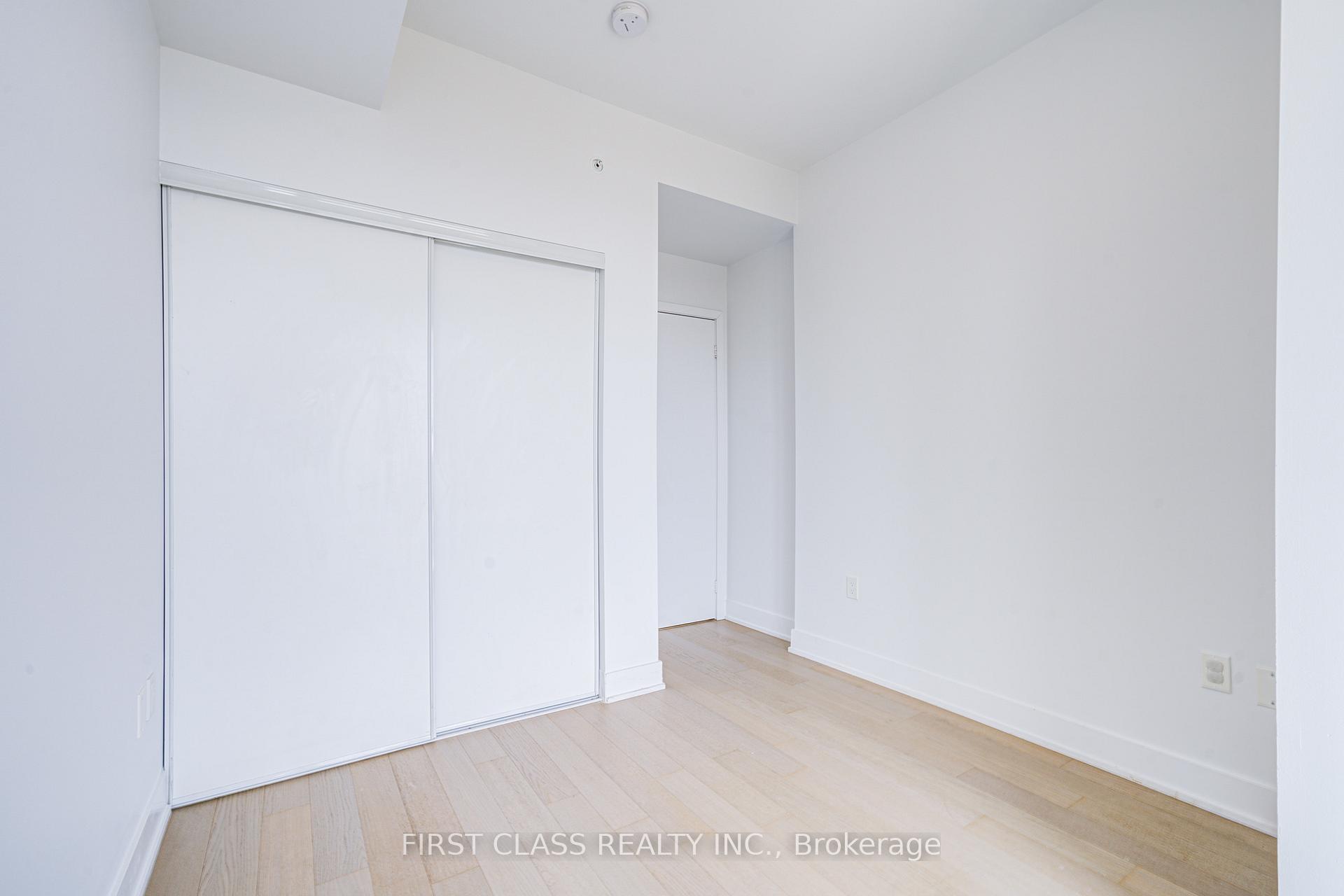 2 Bedrooms Condo at 20 Shore Breeze, Toronto For sale