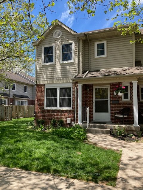 55 Kerman Avenue, #44