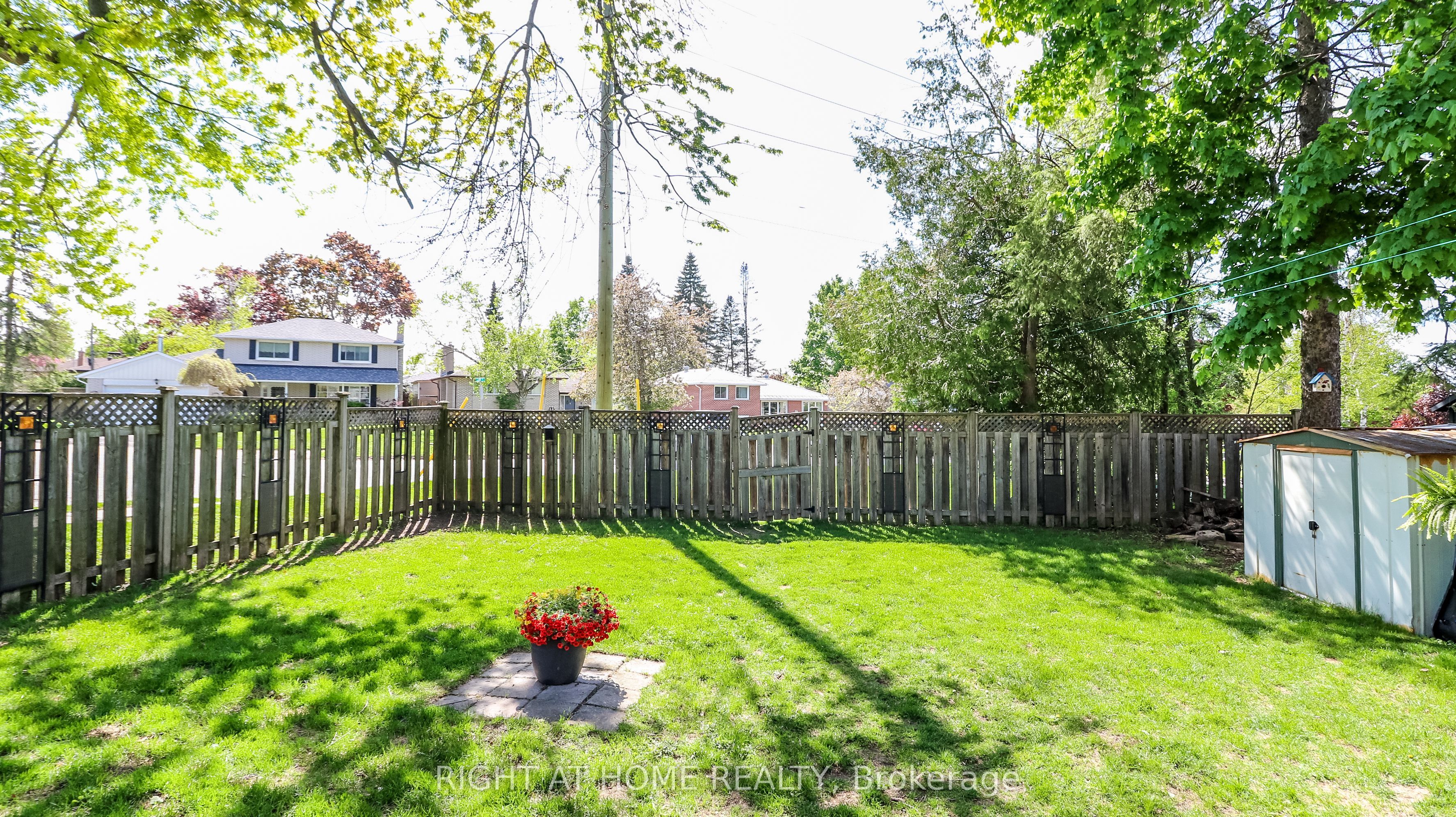 286 Duckworth Street