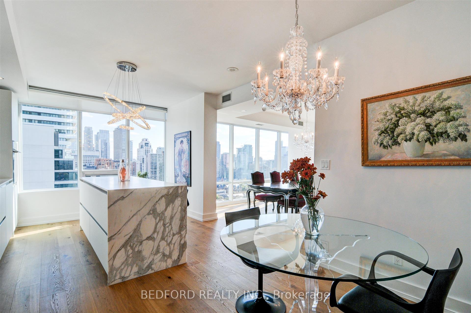 3 Bedrooms Condo at 1 Bedford,  Toronto For sale