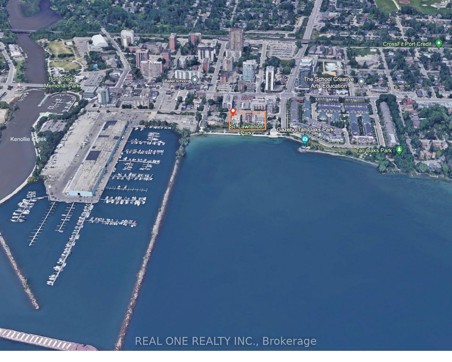 2 Bedrooms Condo at 65 Port,  Mississauga For sale