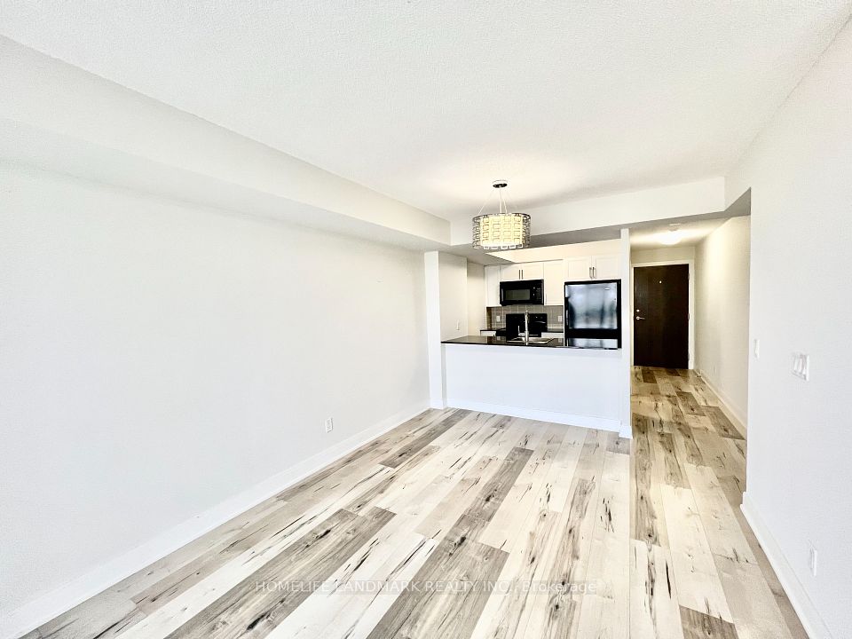 #1111 - 125 Village Green Square, Toronto, ON M1S 0G3