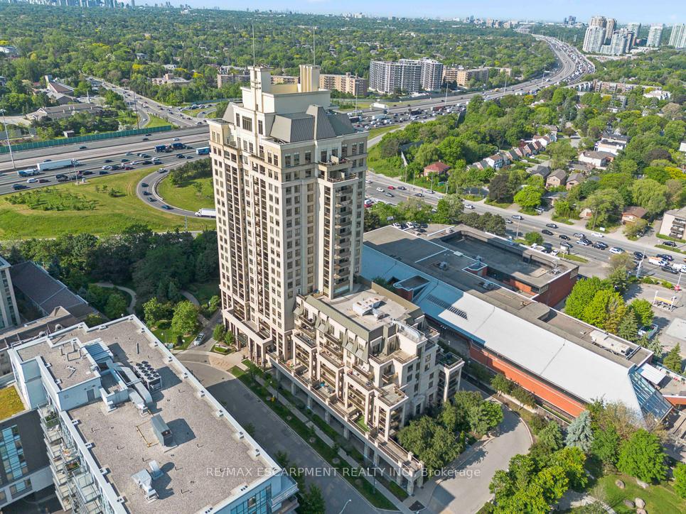 1 Bedroom Condo at 18 Kenaston, Toronto For sale