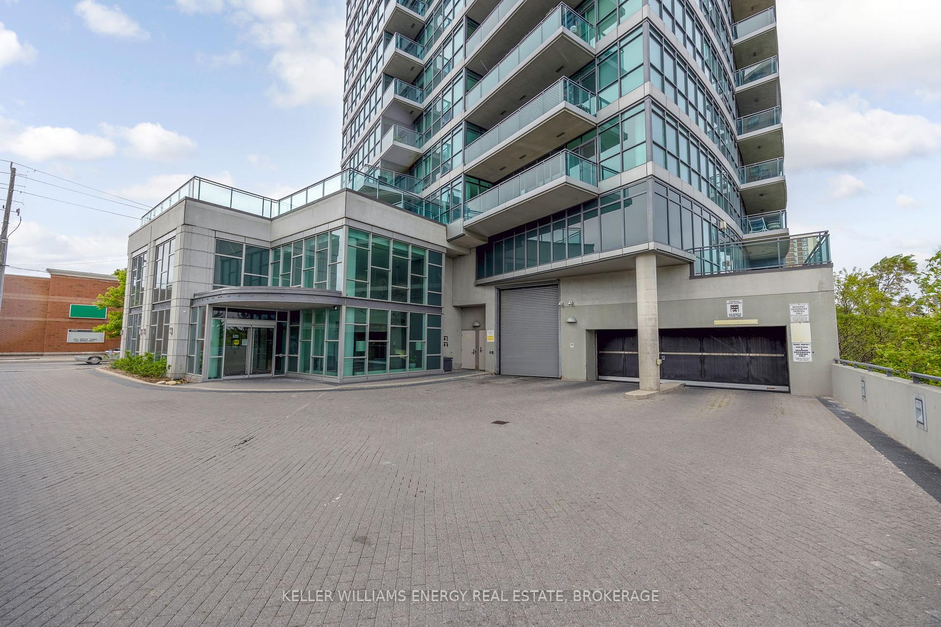 2 Bedrooms Condo at 1048 Broadview, Toronto For sale