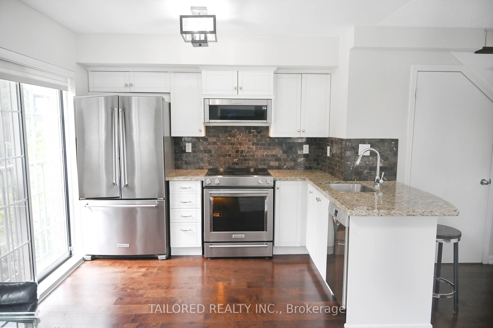 1 Bedroom Condo at 119 Merton, Toronto For sale