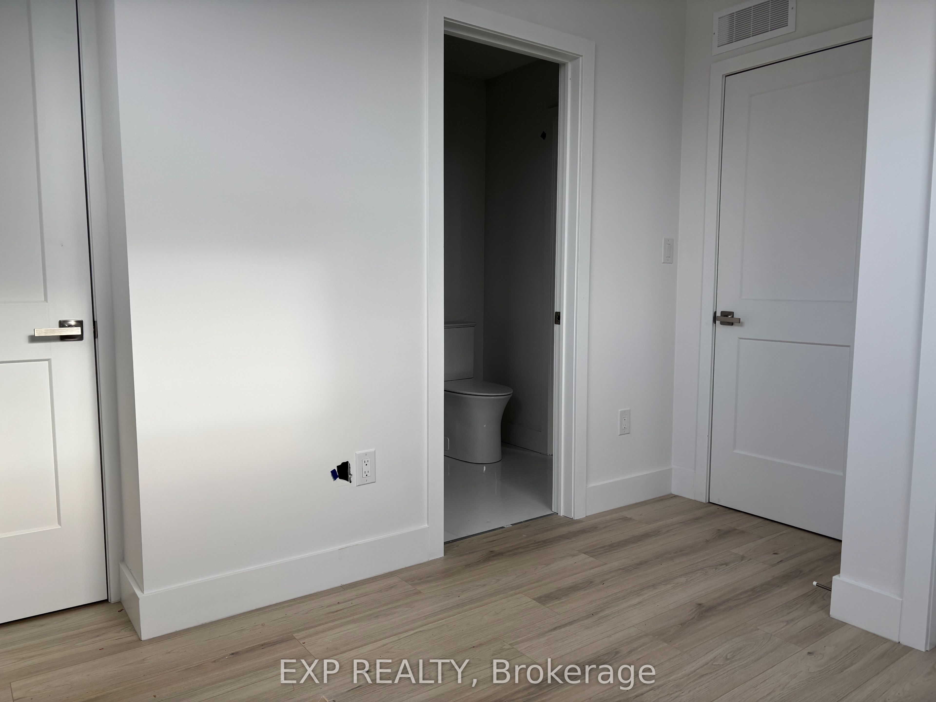 7277 Wilson Crescent, #104
