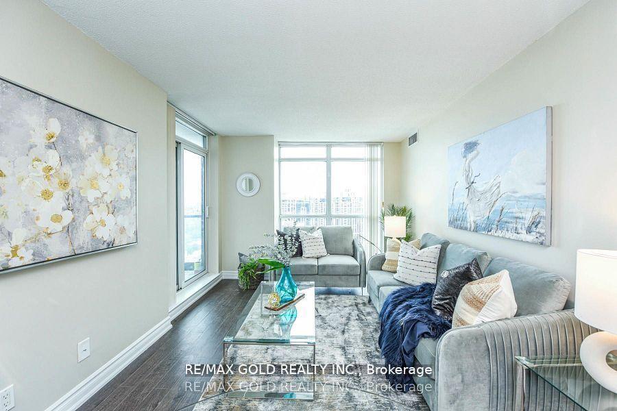 2 Bedrooms Condo at 30 Harrison Garden, Toronto For sale