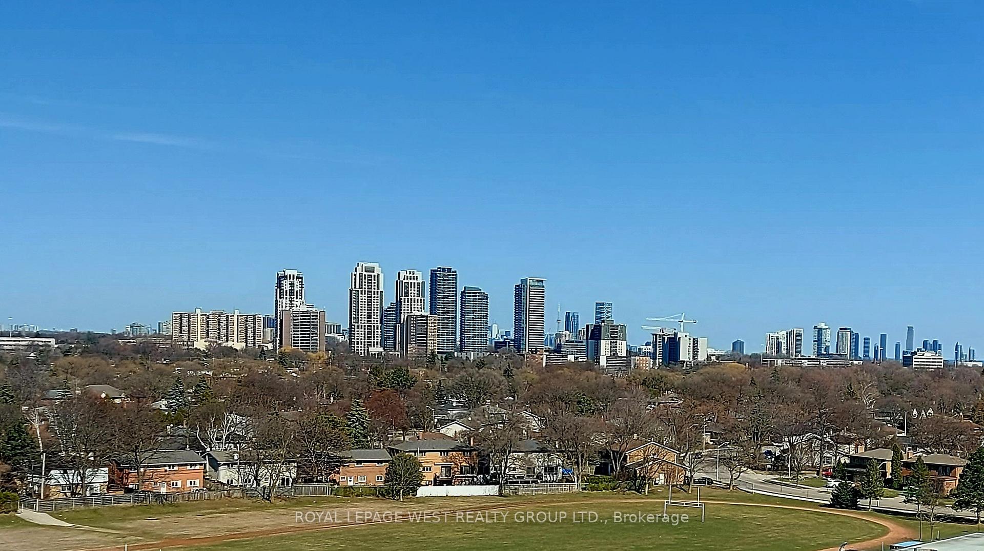 3 Bedrooms Condo at 299 Mill,  Toronto For sale
