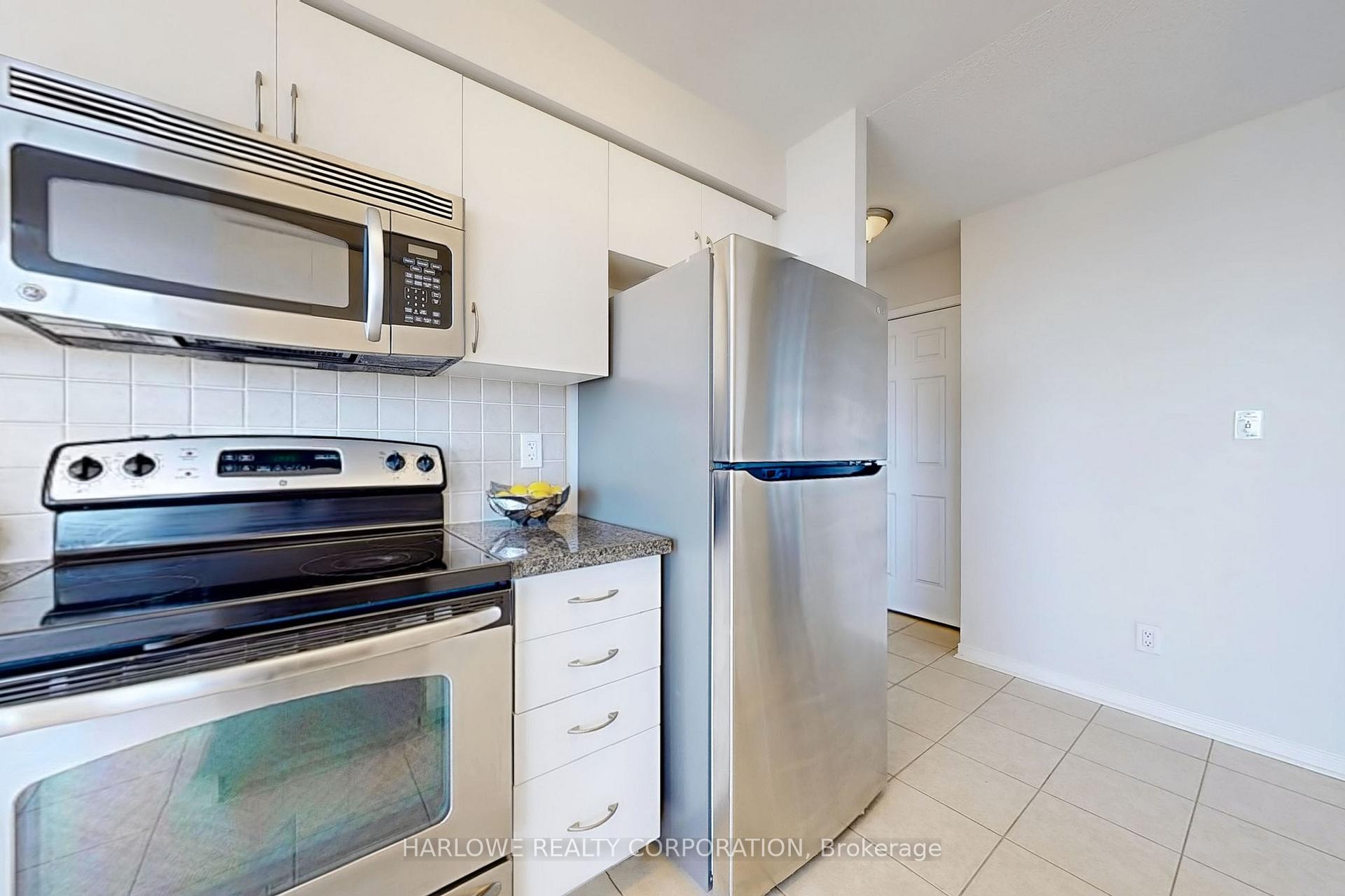 2 Bedrooms Condo at 4850 Glen Erin,  Mississauga For sale