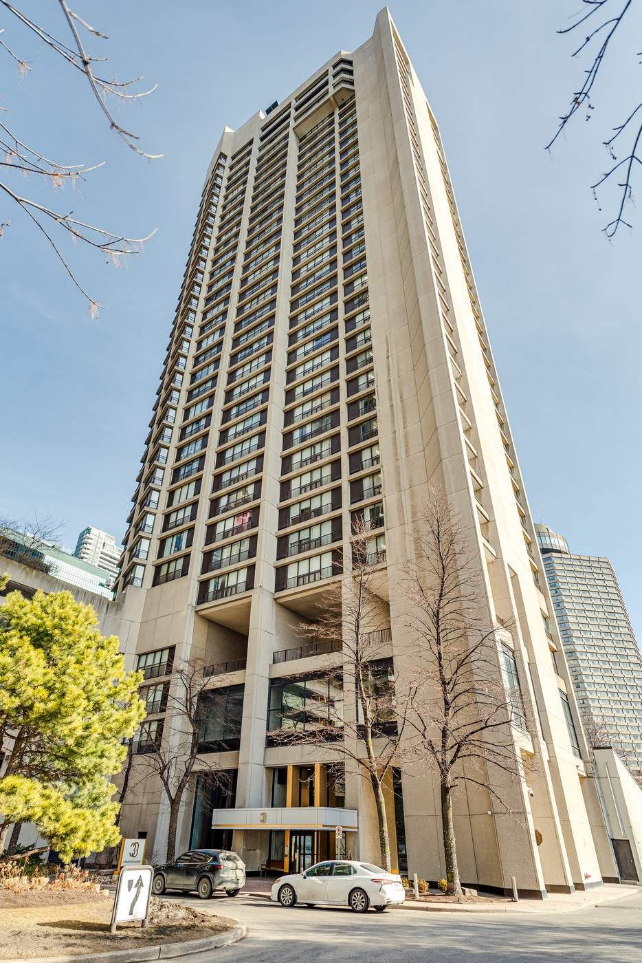 33 Harbour Square 2440
