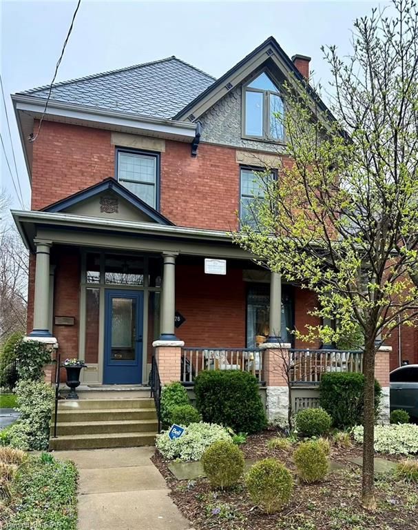 78 THORNTON Avenue London Ontario N5Y 2Y3
