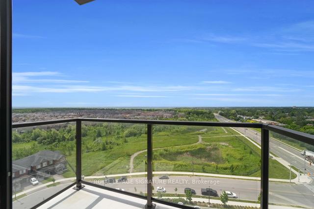 2 Bedrooms Condo at 450 Dundas, Hamilton For sale
