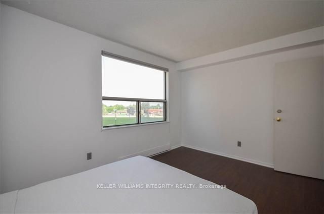 1380 Prince of Wales Drive N, #202