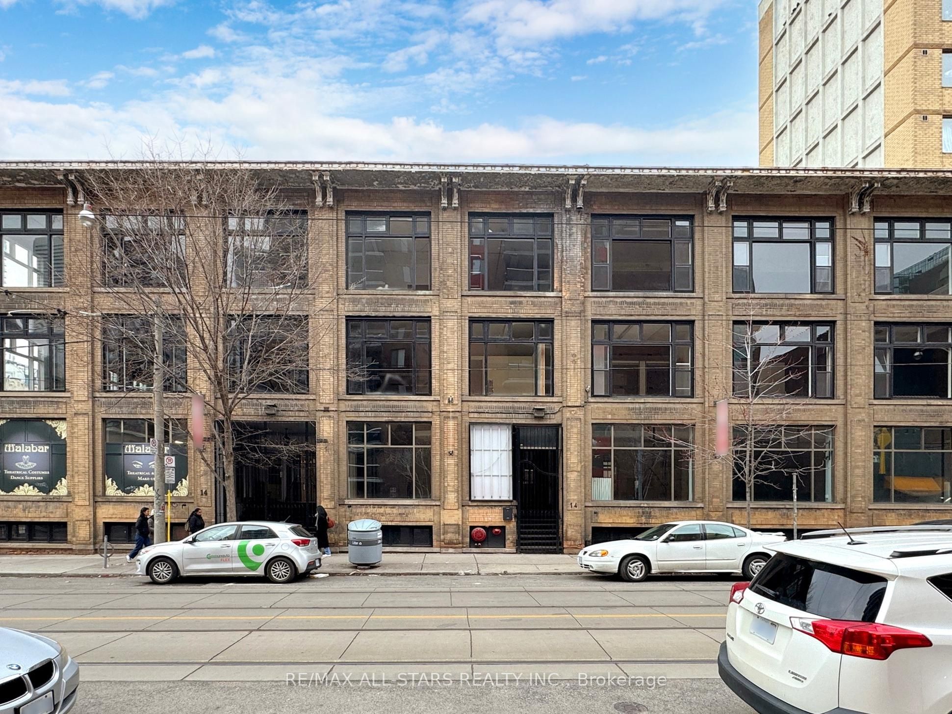 10 - 14 Mccaul Street, #B100
