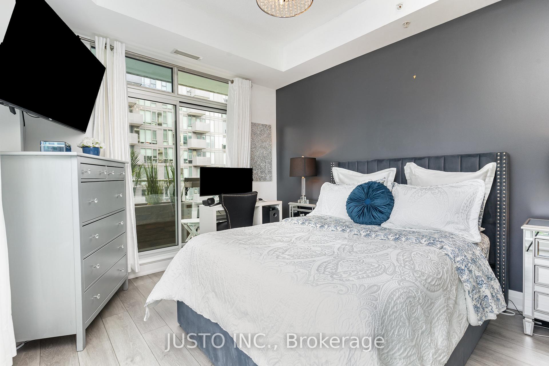3 Bedrooms Condo at 565 Wilson, Toronto For sale