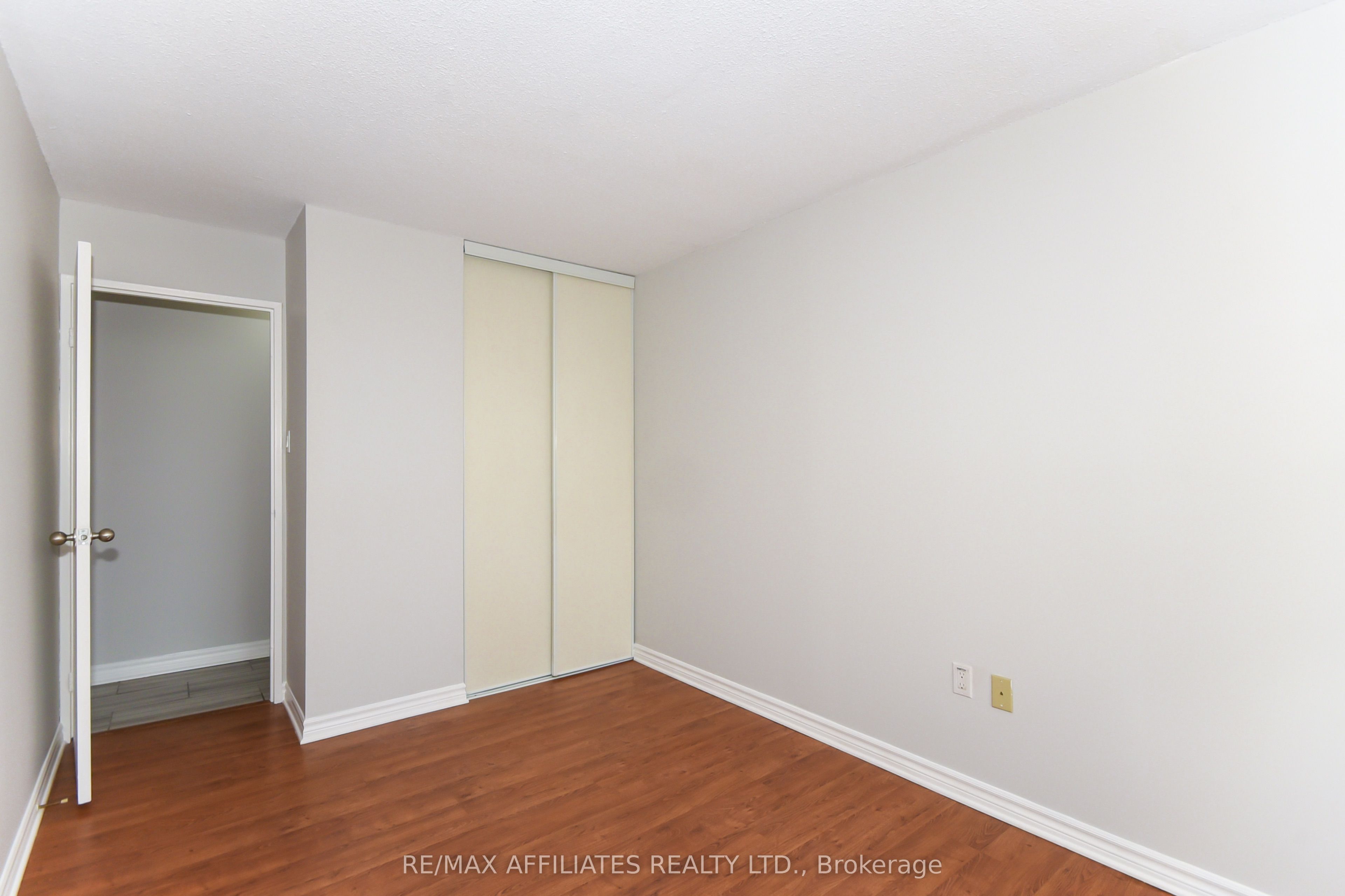 2400 Virginia Drive W, #305