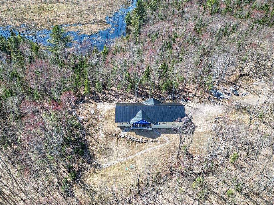 121 Loon Lake
