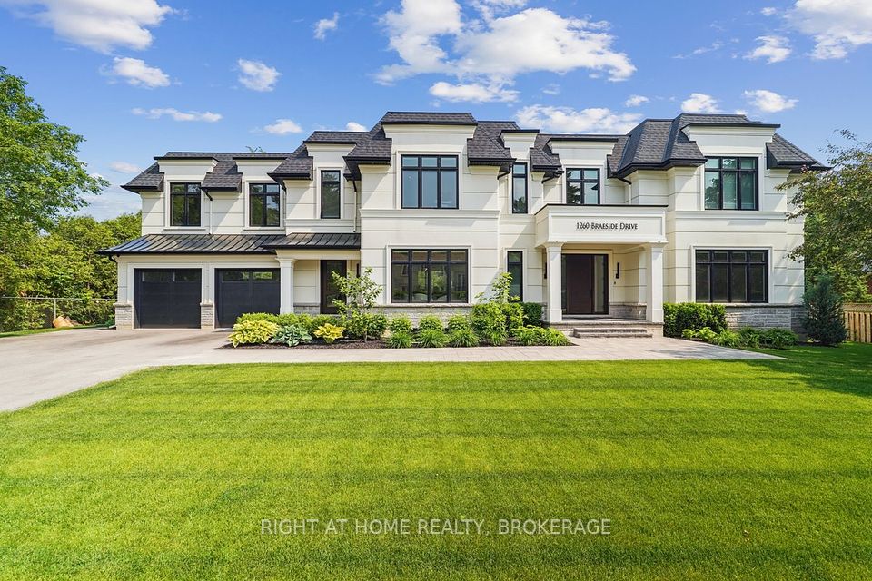 1260 Braeside Drive, Oakville, ON L6J 2A4