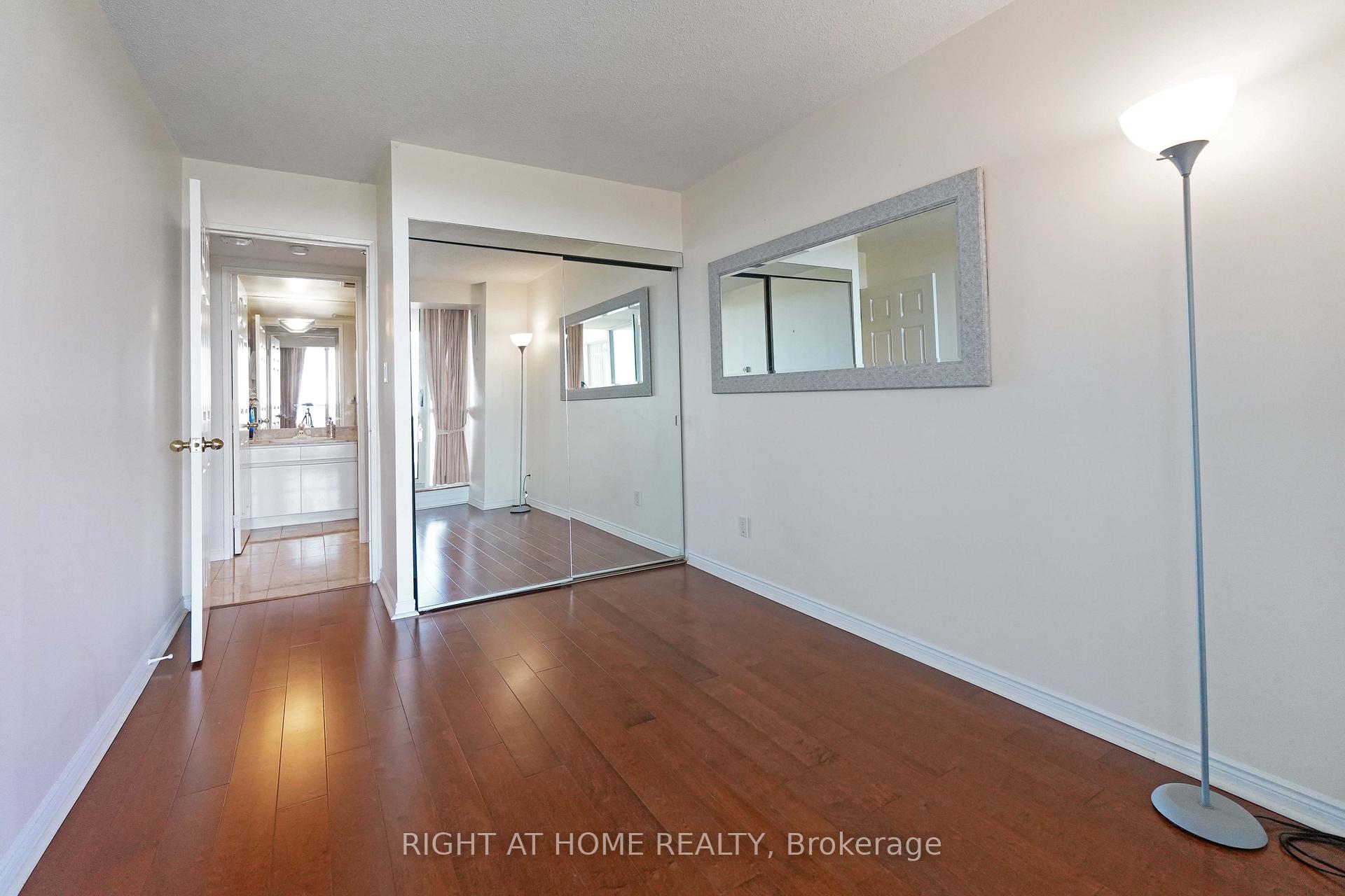 3 Bedrooms Condo at 20 Guildwood, Toronto For sale