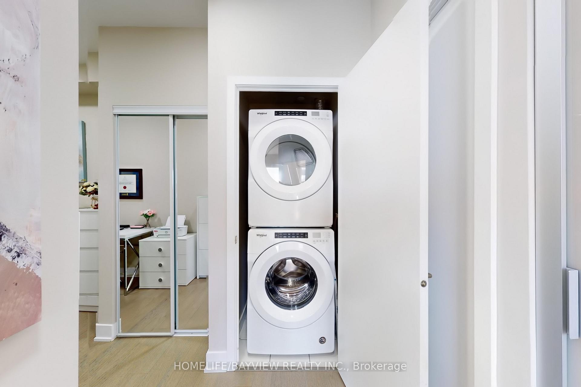 2 Bedrooms Condo at 30 SHORE BREEZE, Toronto For sale