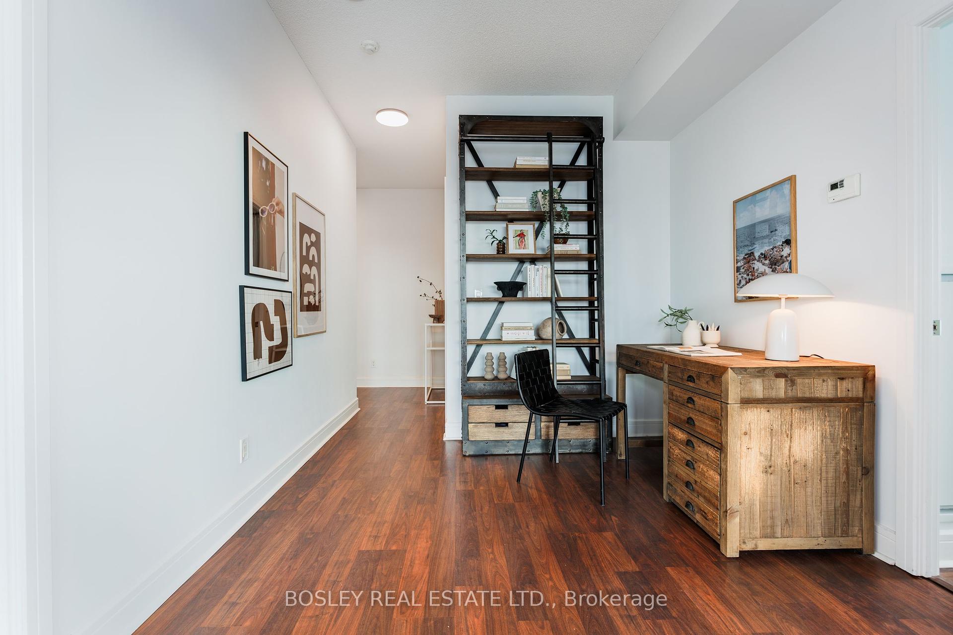 3 Bedrooms Condo at 35 Brian Peck, Toronto For sale