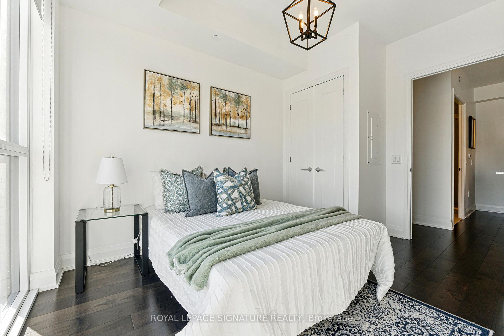 1 Bedroom Condo at 293 The Kingsway, Toronto For sale