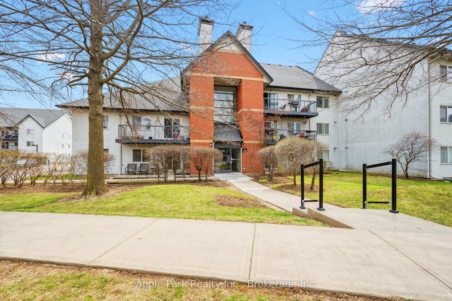 2 Bedrooms Condo at 1450 Glen Abbey,  Oakville For sale