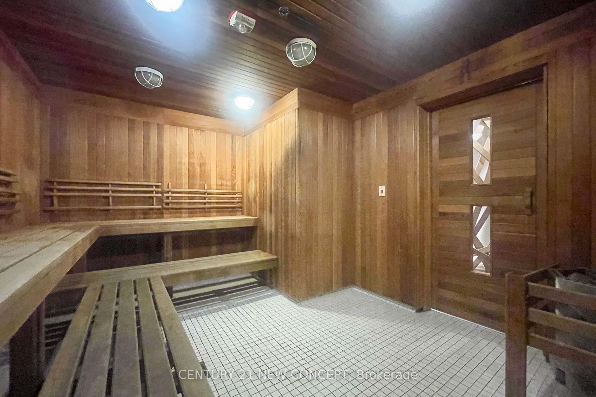 2 Bedrooms Condo at 120 Harrison Gardens, Toronto For sale