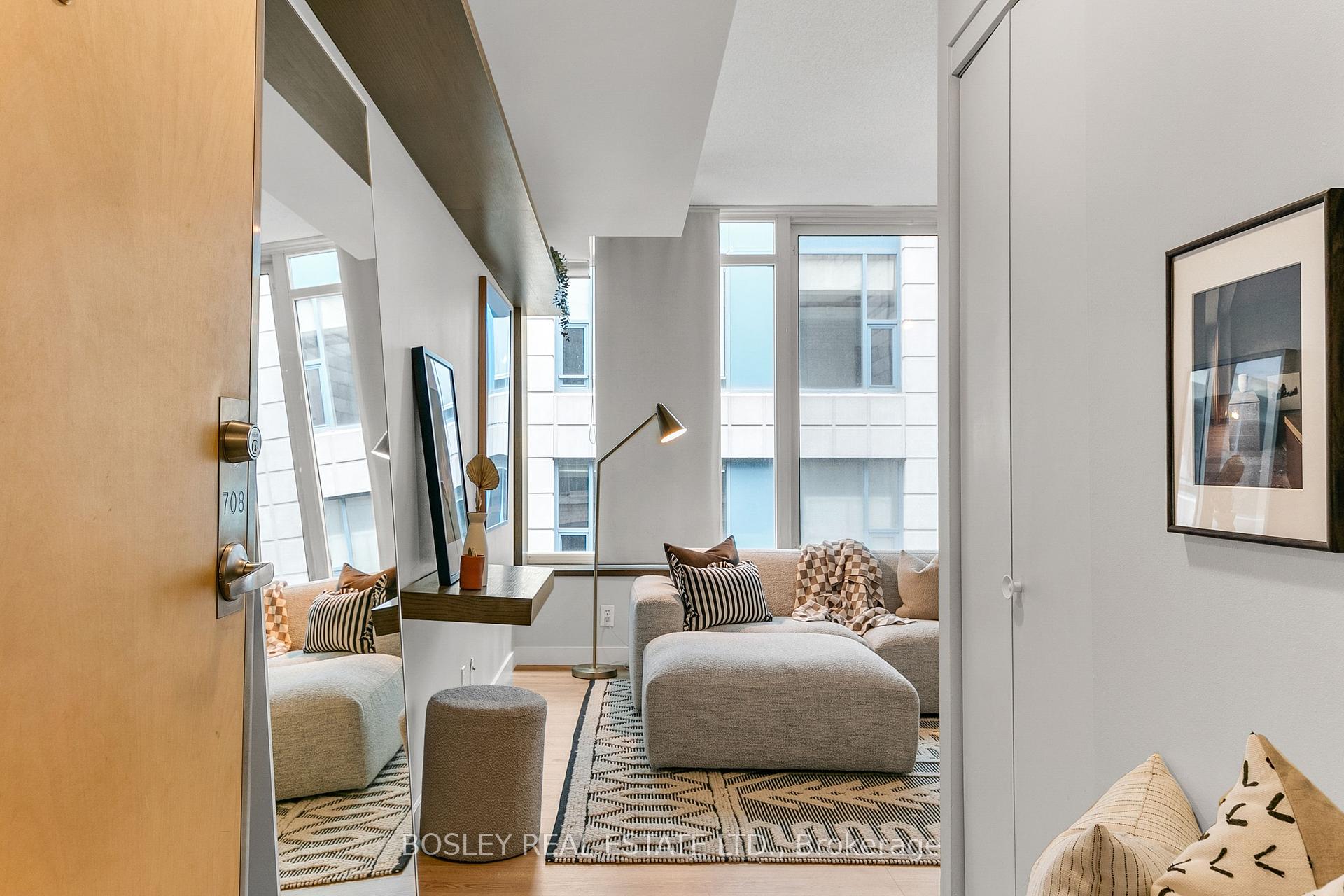 1 Bedroom Condo at 50 Camden, Toronto For sale