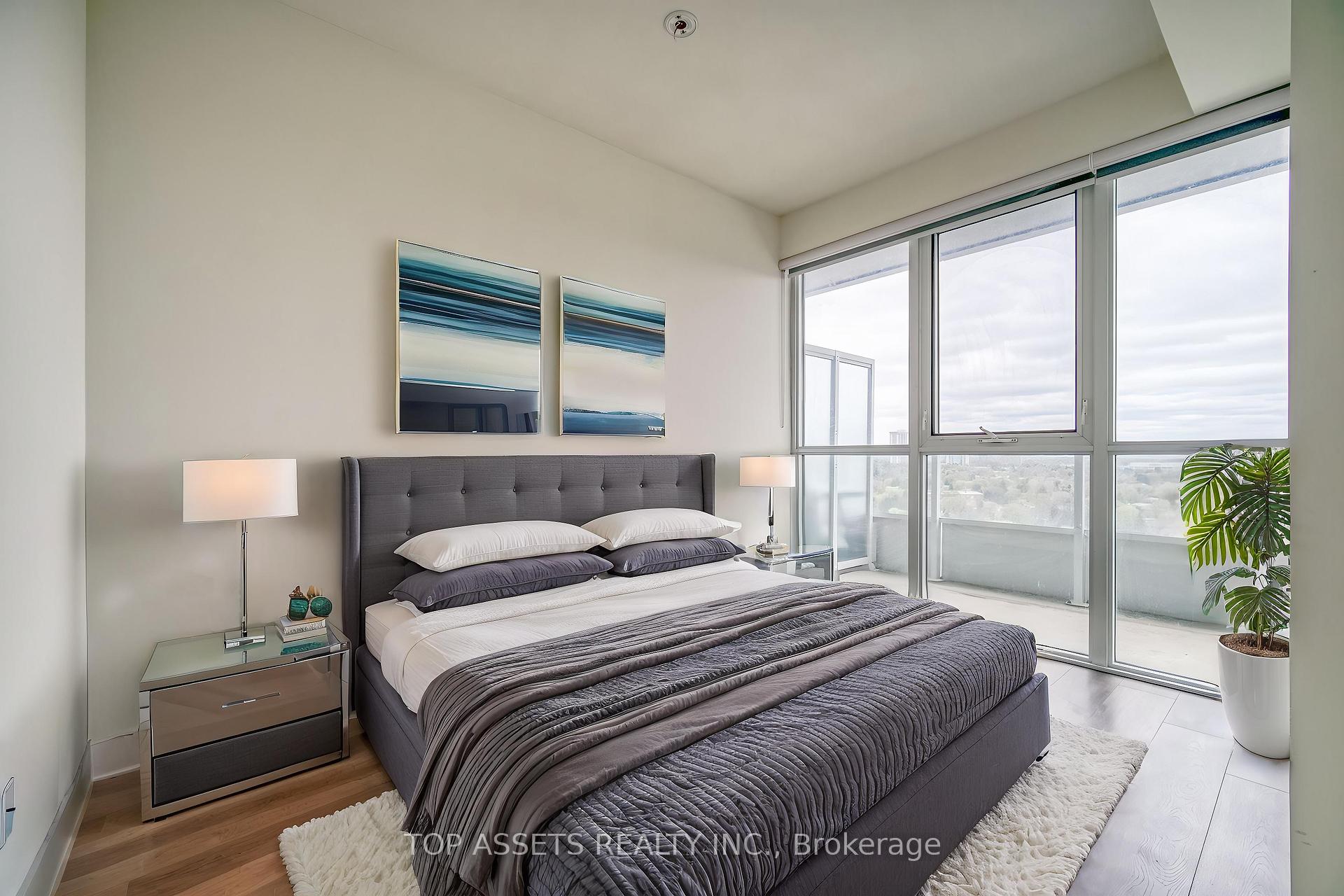 2 Bedrooms Condo at 180 Fairview Mall, Toronto For sale