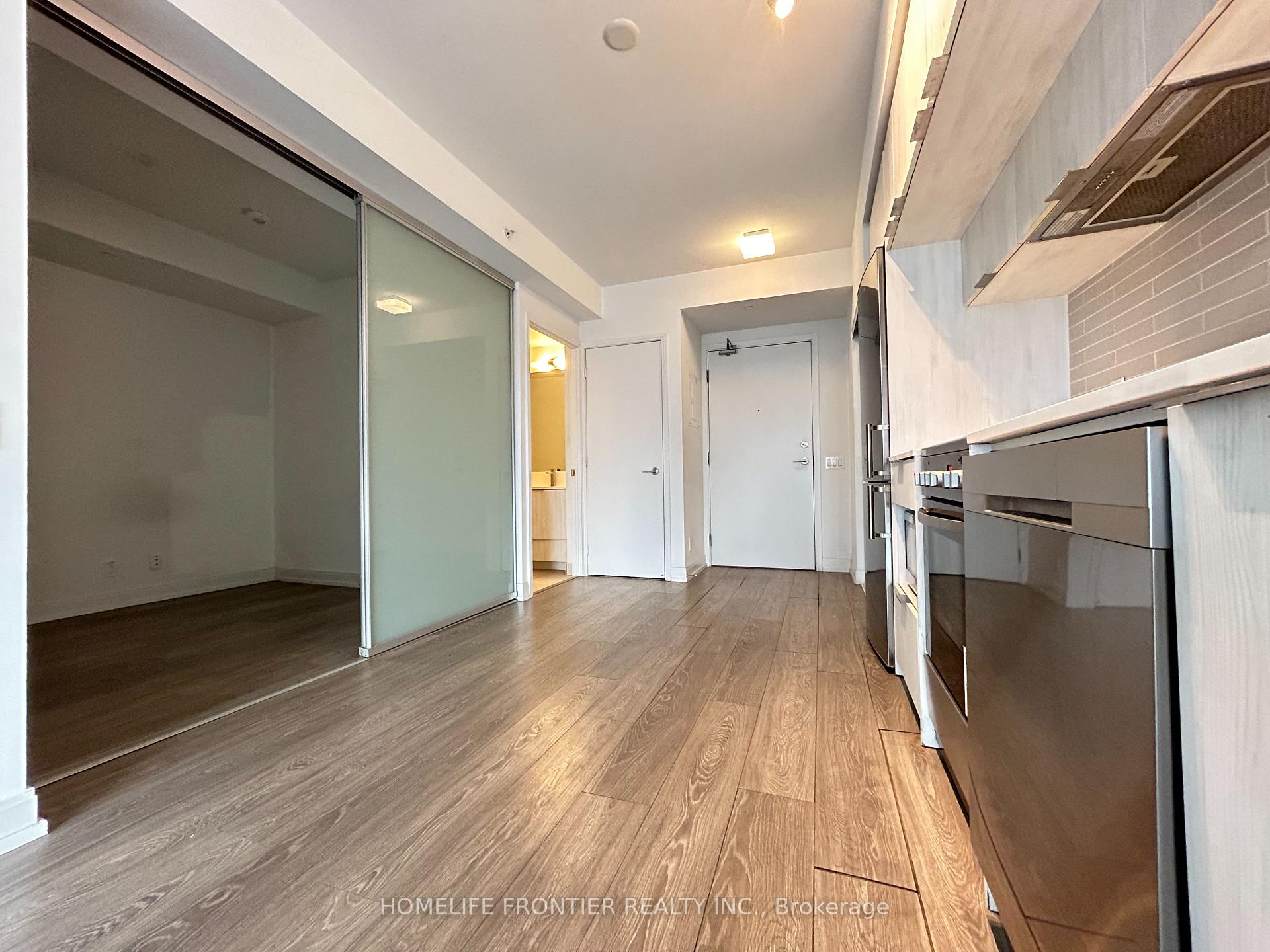 2 Bedrooms Condo at 181 Dundas, Toronto For sale
