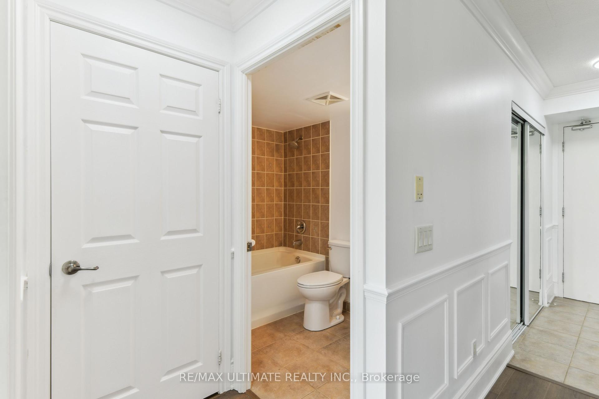 1 Bedroom Condo at 2325 Central Park, Oakville For sale