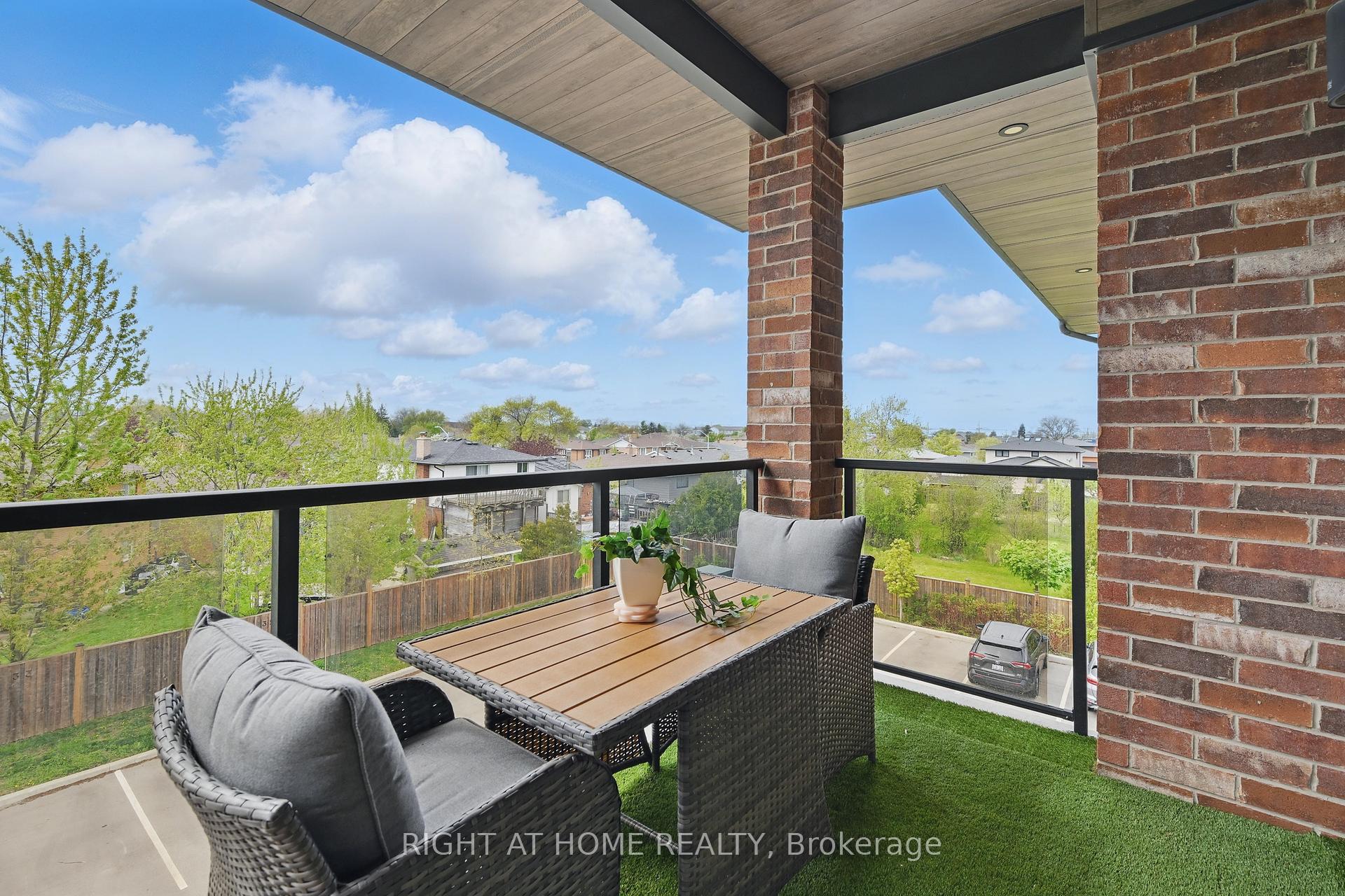 1 Bedroom Condo at 257 Millen, Hamilton For sale