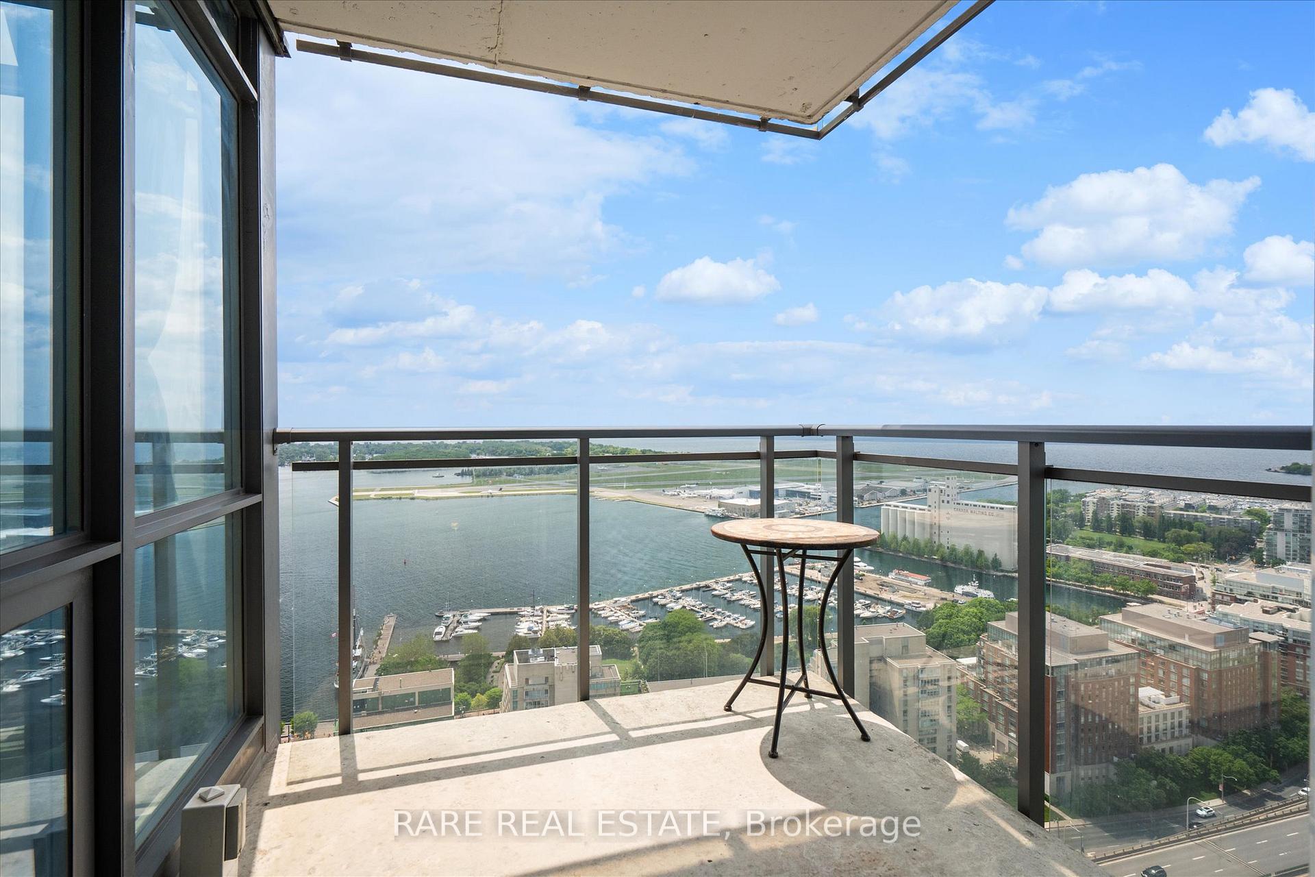3 Bedrooms Condo at 11 Brunel, Toronto For sale