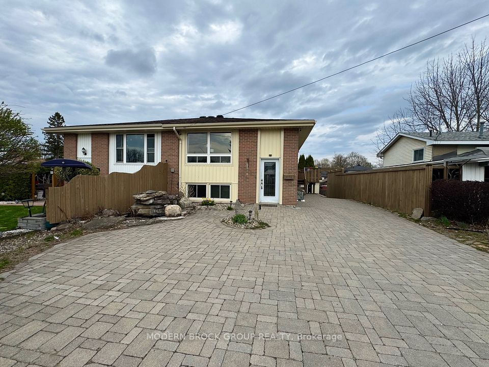 1493 Kensington Parkway, Brockville, ON K6V 6C8