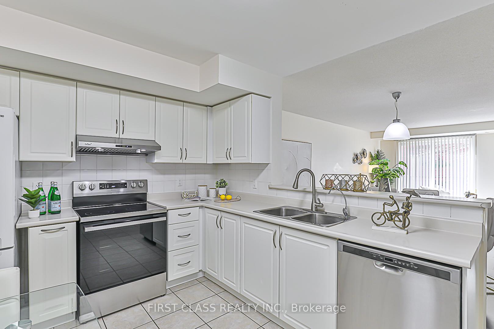 4 Bedrooms Condo at 1881 Mcnicoll,  Toronto For sale