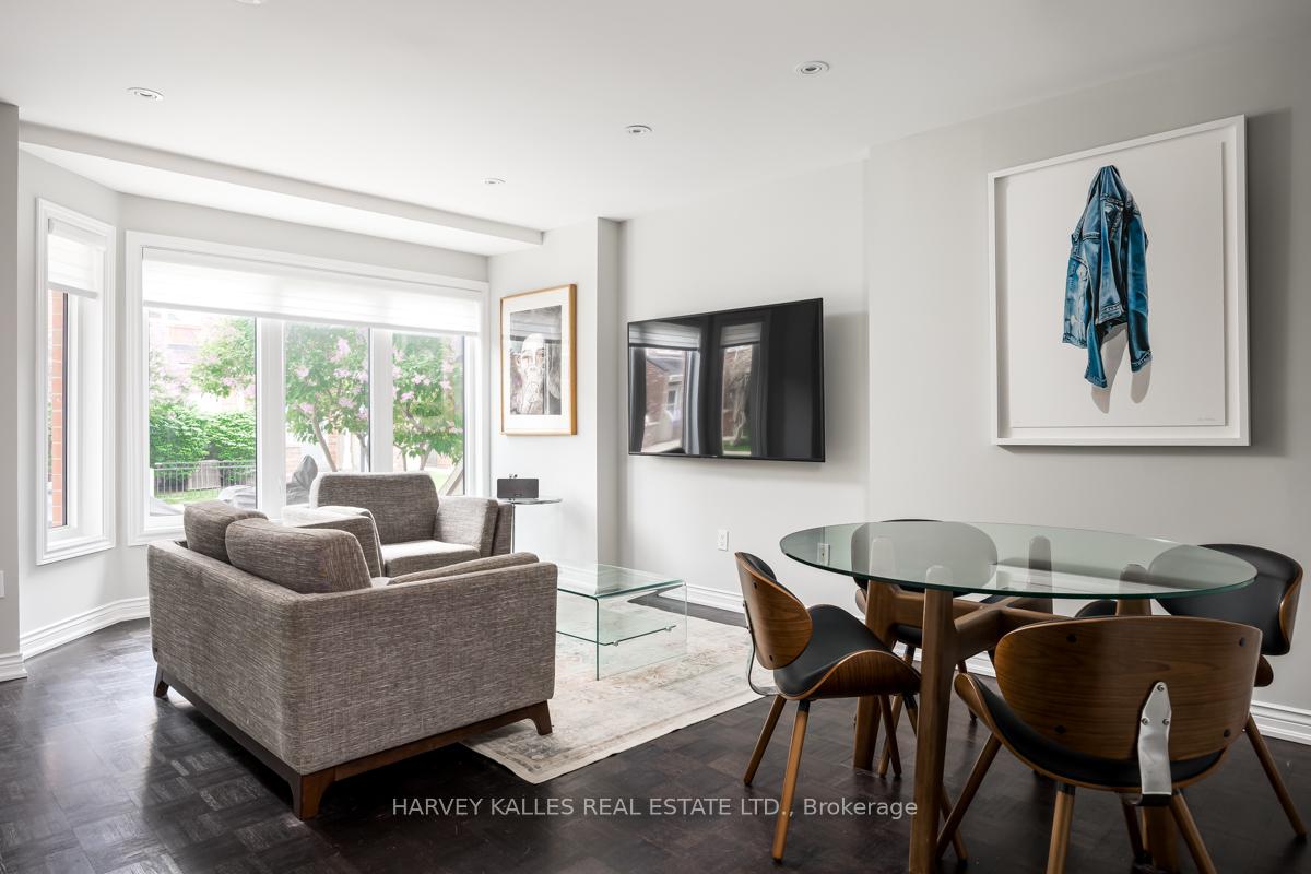 18 Clark Avenue W 64