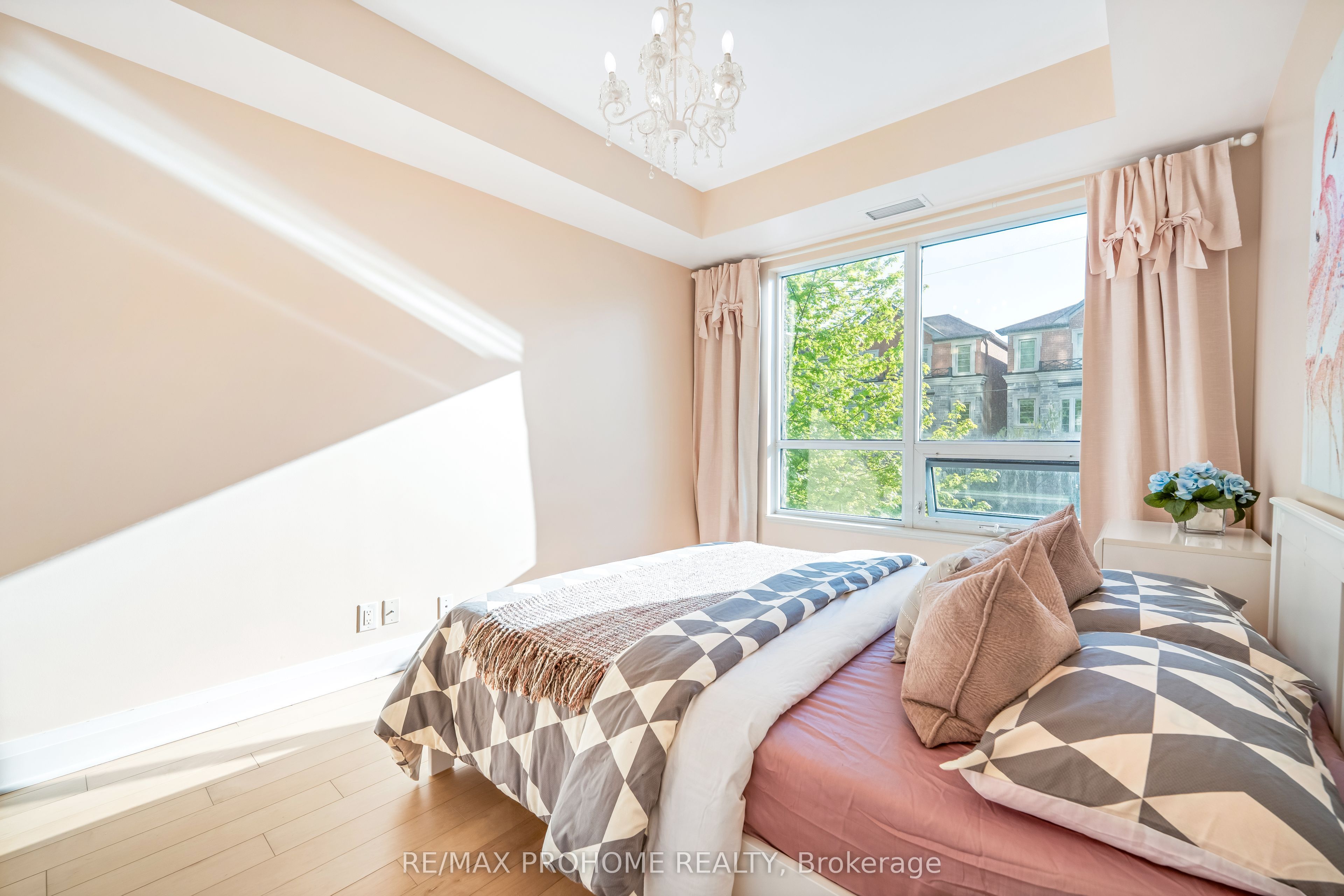 21 Clairtrell Road, #213