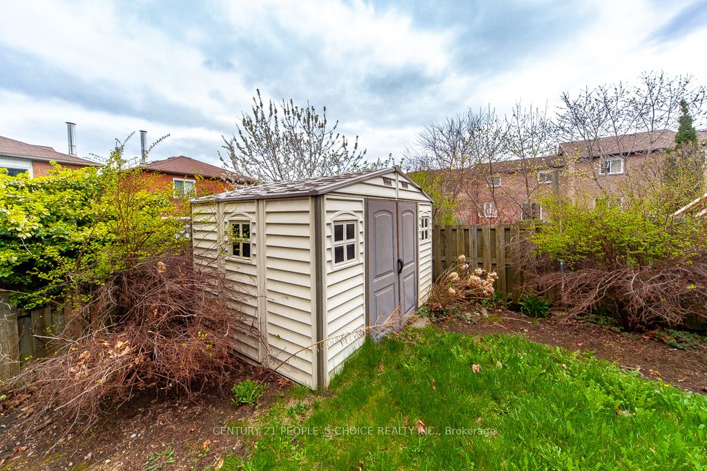 35 Fernbank Place