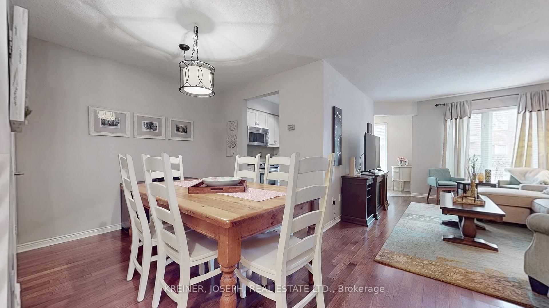 3 Bedrooms Condo at 900 Steeles,  Vaughan For sale