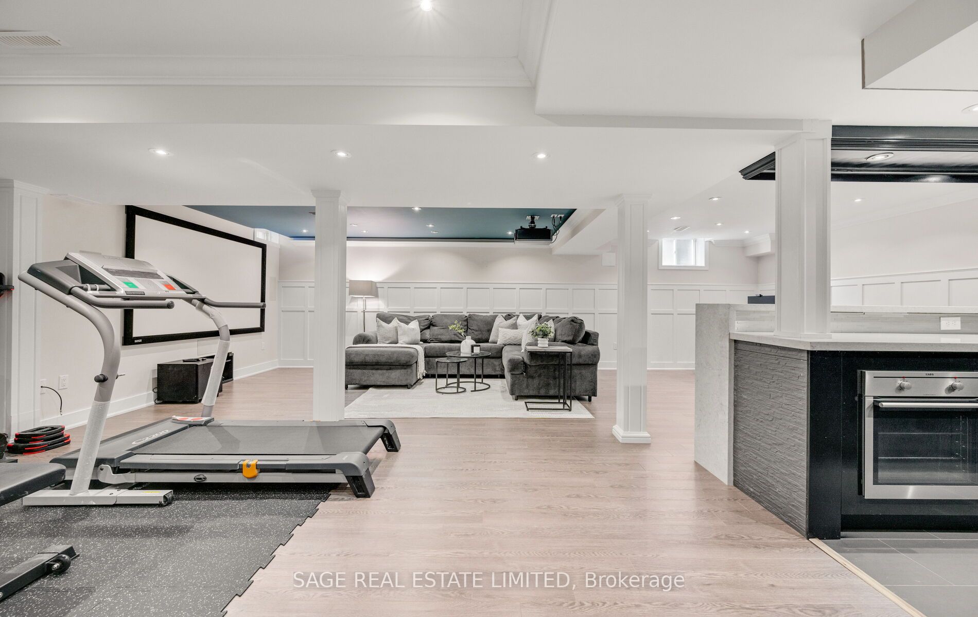 3911 Rosanna Drive