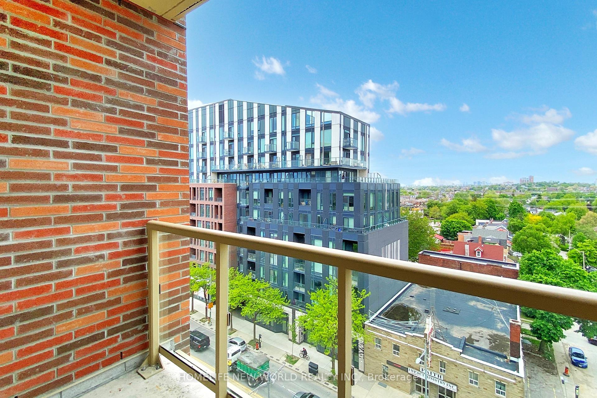 2 Bedrooms Condo at 1787 St Clair, Toronto For sale