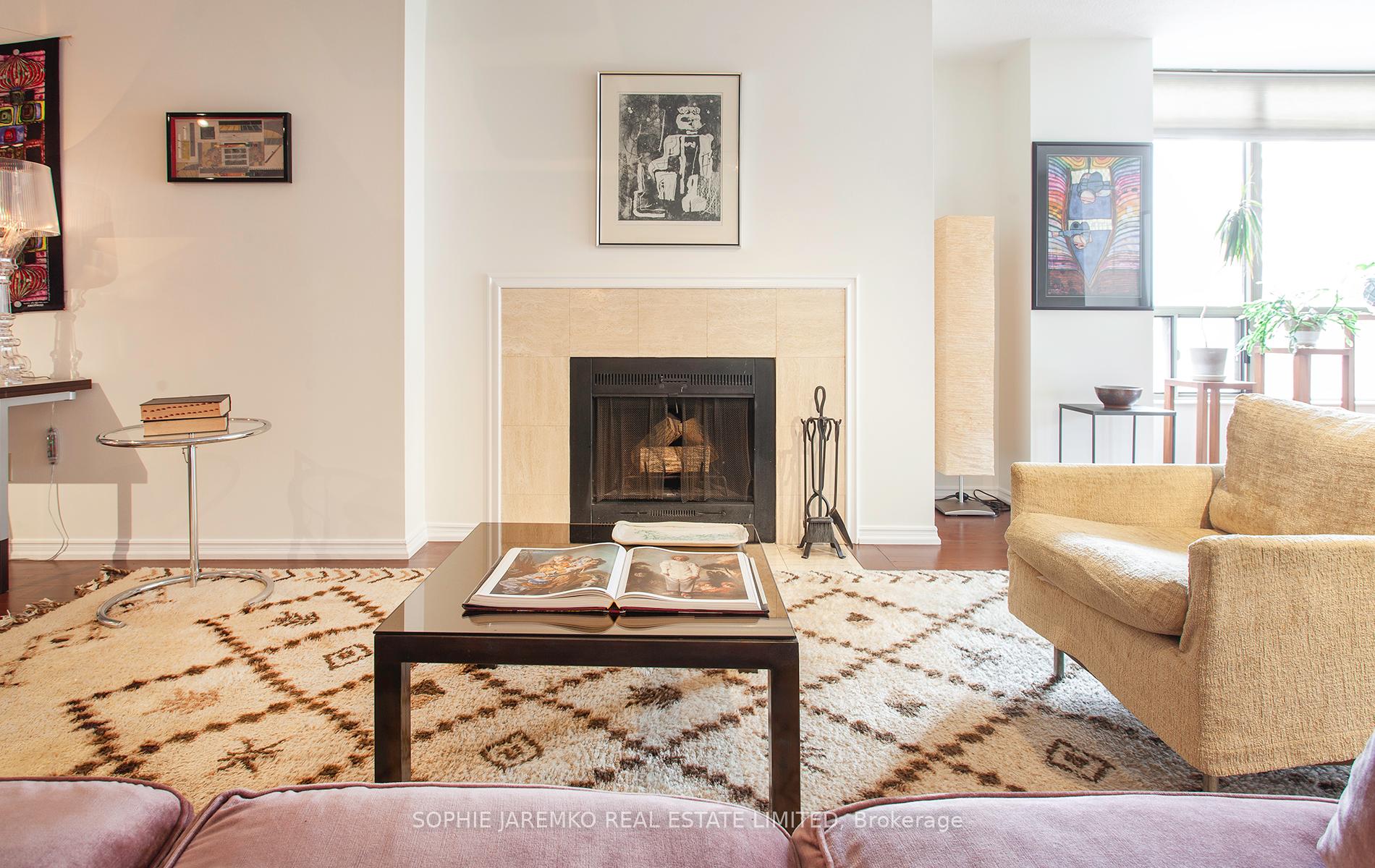 3 Bedrooms Condo at 160 Frederick,  Toronto For sale