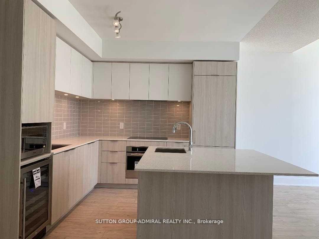 3 Bedrooms Condo at 70 Annie Craig, Toronto For sale