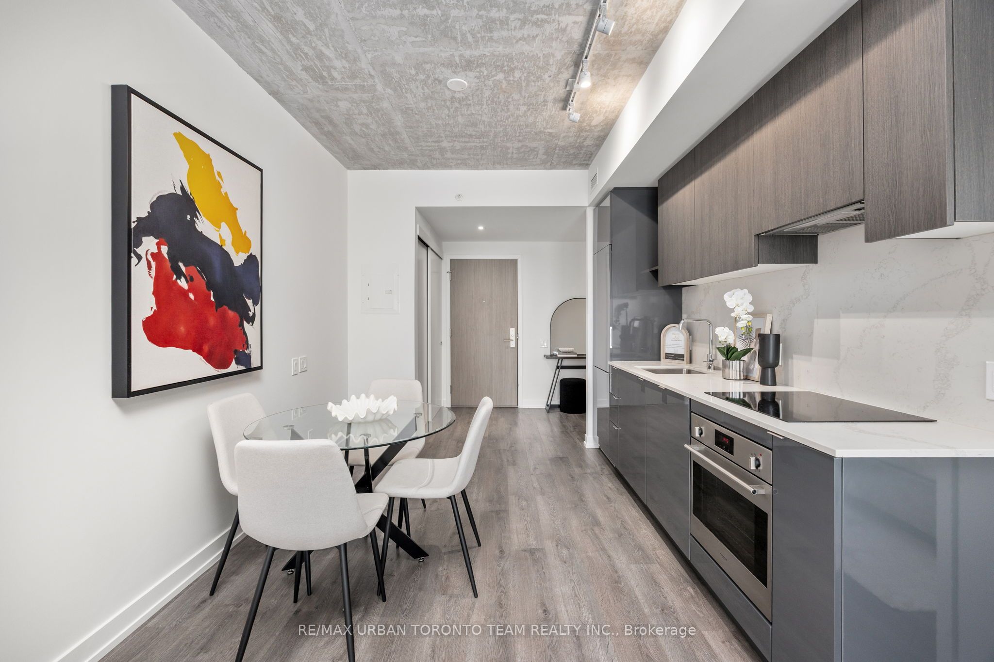 161 Roehampton Avenue, #304