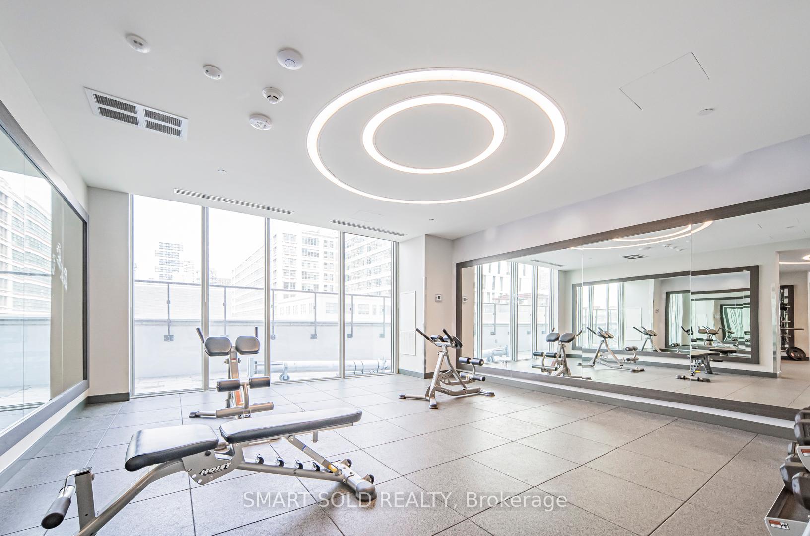 2 Bedrooms Condo at 100 Dalhousie, Toronto For sale