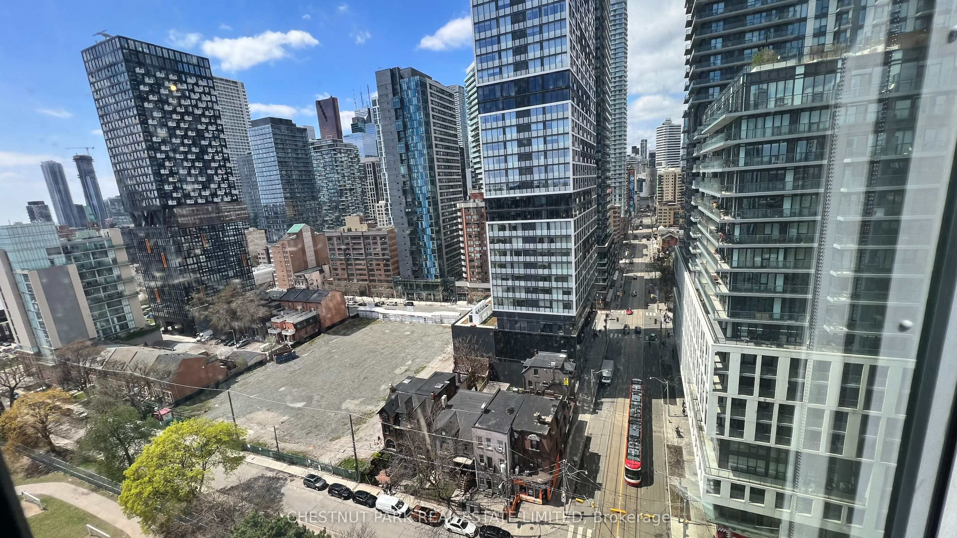 219 Dundas Street E, #2007