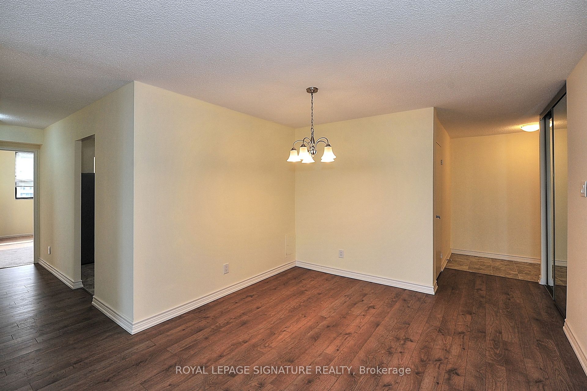 10 Tangreen Court, #702