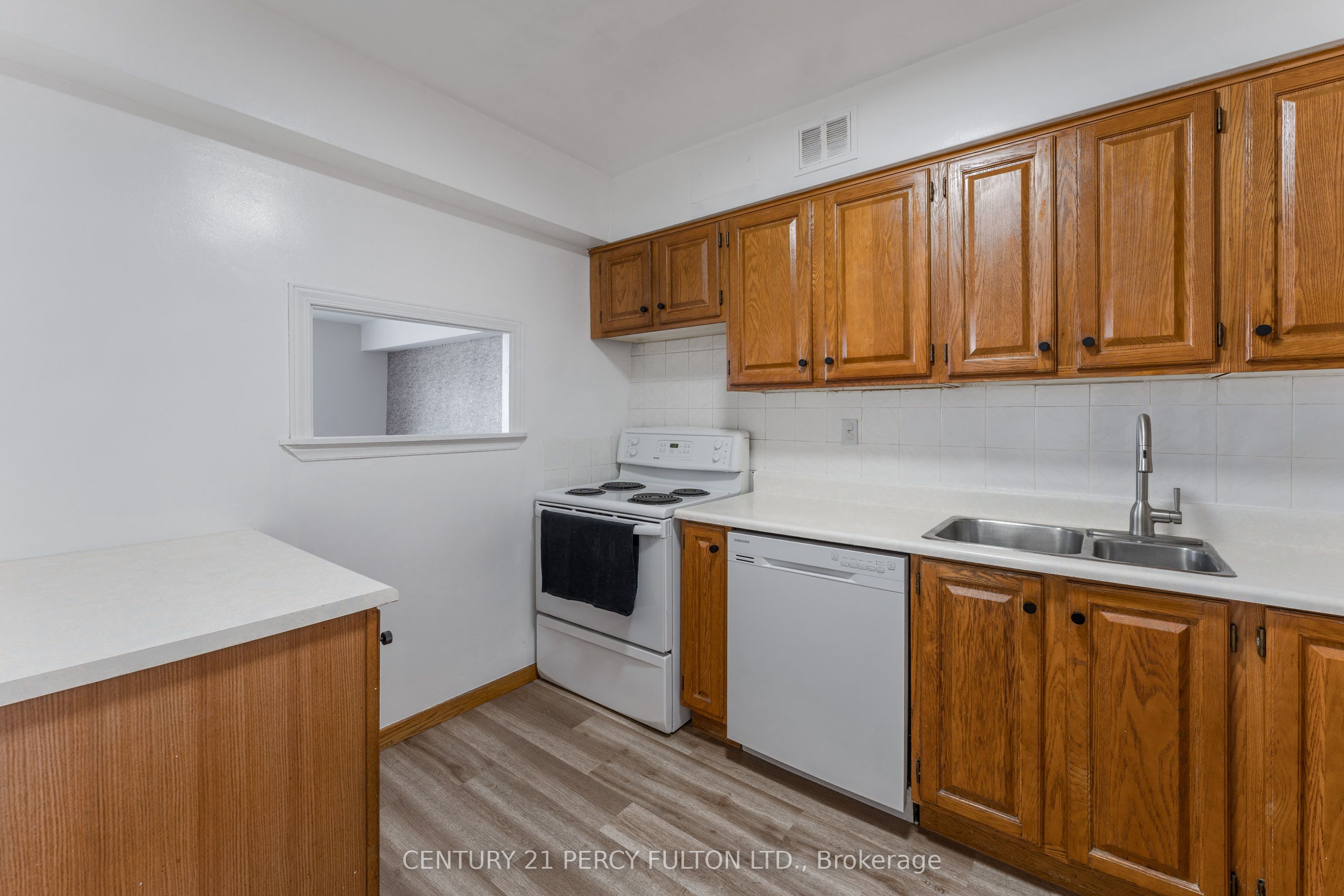 1360 York Mills Road, #911