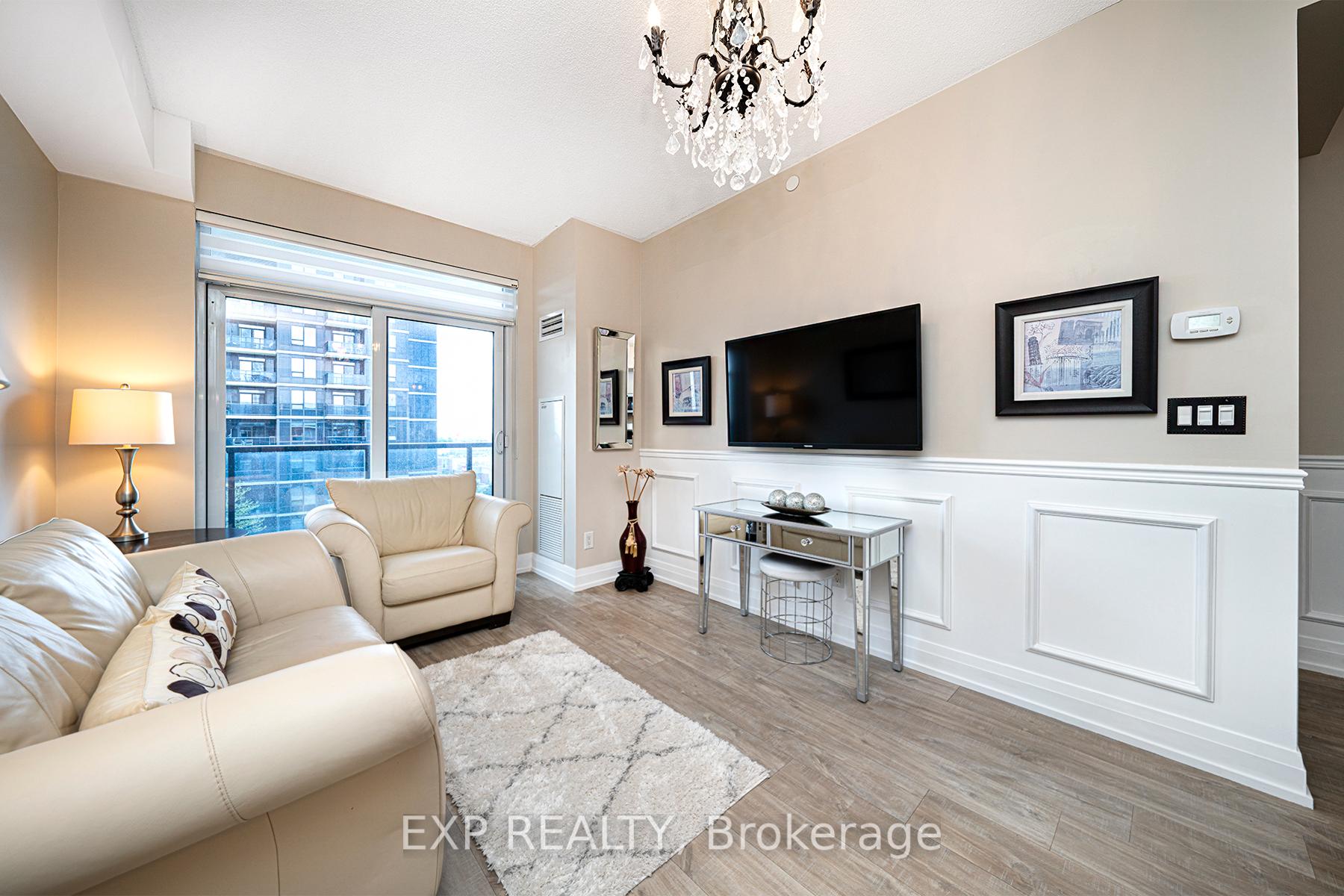 2 Bedrooms Condo at 3600 Highway 7, Vaughan For sale